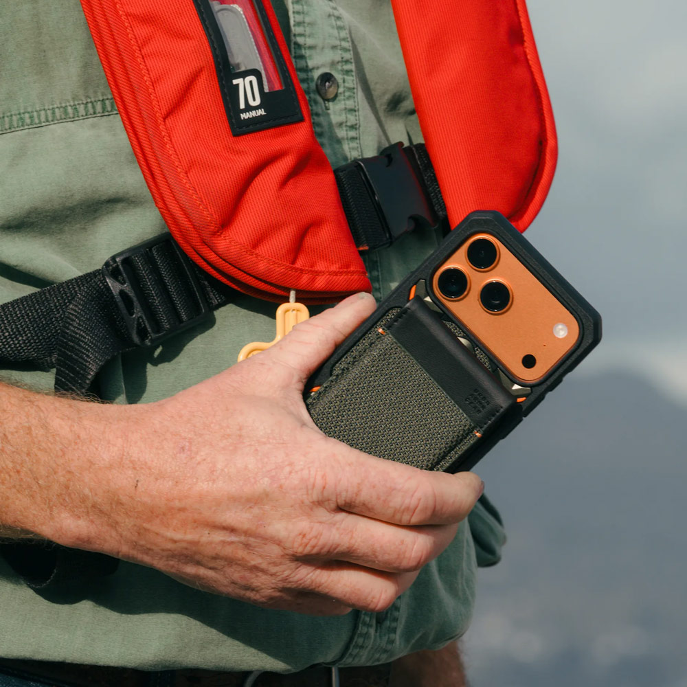 Picture of Apple iPhone 13 6.1 | UAG Metropolis Kevlar Leather MagSafe Wallet and Stand Kickstand Card Holder Phone Stand (Kevlar Element Green)