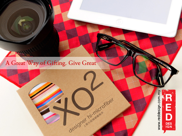 Picture of XO2 Design Hi-Microfiber for iPad Camera Laptop Eye Glasses Handkerchief - Chic Stripe 2